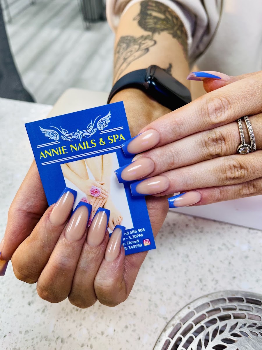 Annie nails & spa showcase