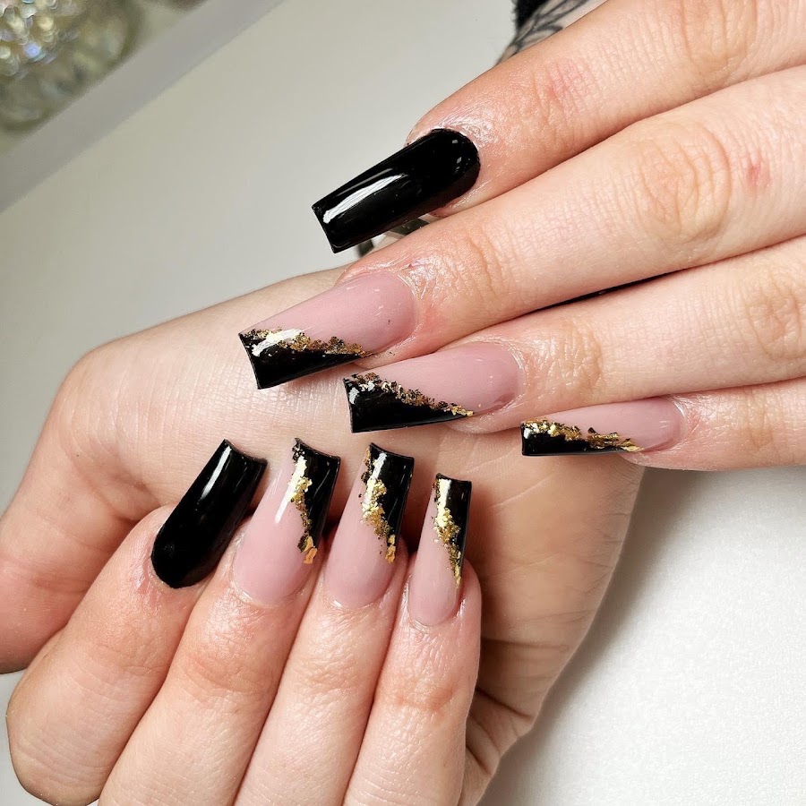 Annie nails & spa work