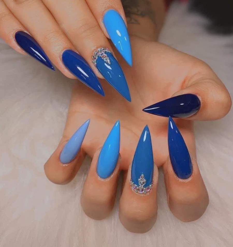 Annie nails & spa work
